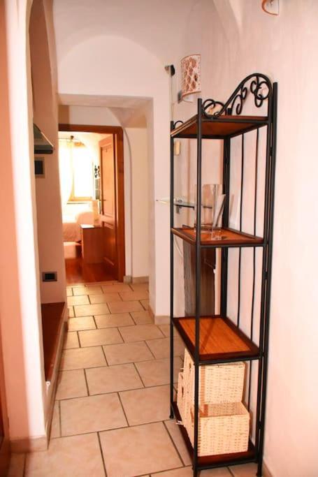 Casa Vacanze E Brevi Periodi Alla Porta Etrusca La Panchina Al Sole Волтера Екстериор снимка