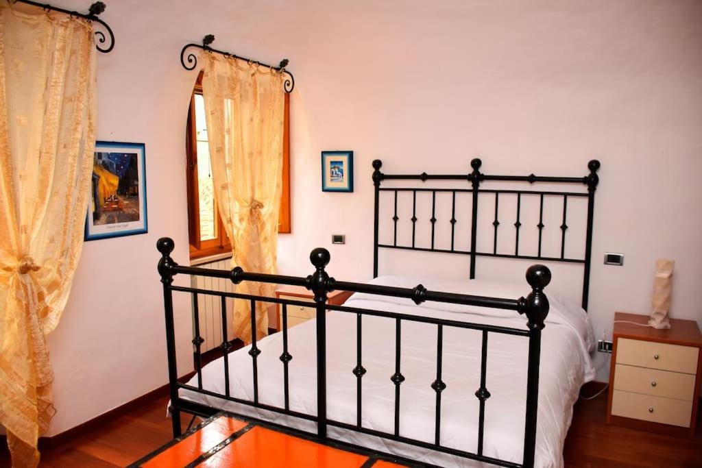 Casa Vacanze E Brevi Periodi Alla Porta Etrusca La Panchina Al Sole Волтера Екстериор снимка